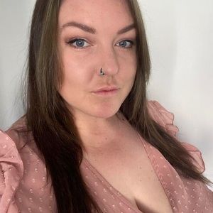 Meet your Posher, Verina